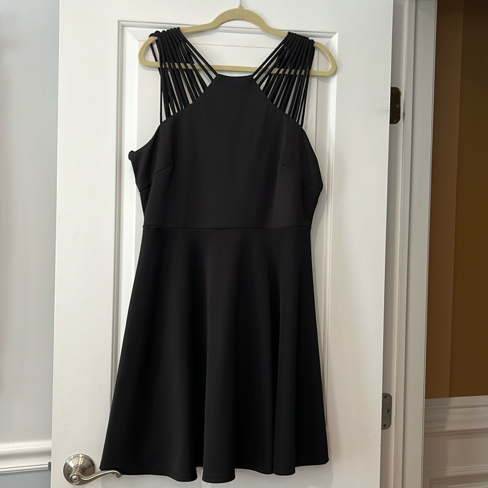 Fashion to Figure Sz 2 black dress wedding graduation party cocktail mitzvah